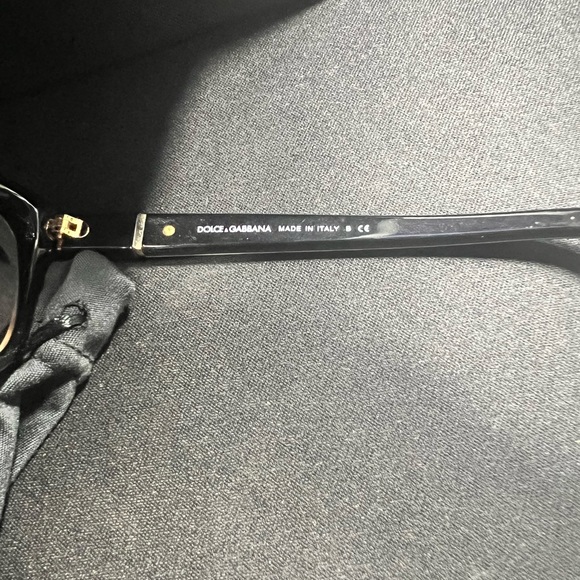 Dolce & Gabbana Leopard Print Women’s Sunglasses With Leopard Print Case - Picture 6 of 15